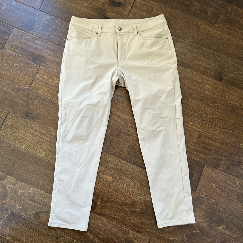 Lululemon Men’s Slim Fit Pants . Size 34x30. Selling because lost weight.